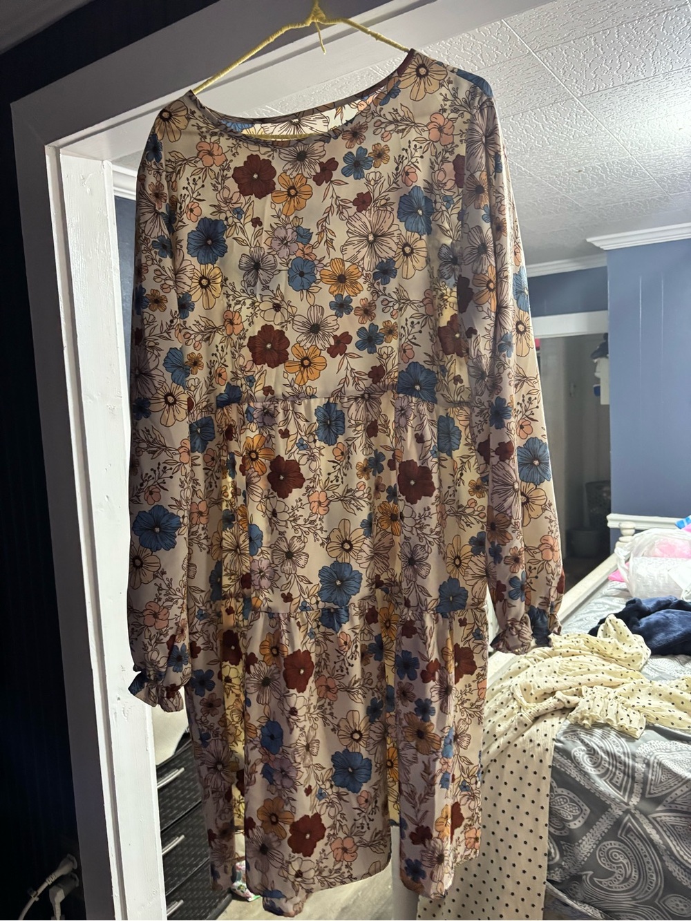 SHEIN Cream Floral Long Sleeve Tiered Dress with Blue & Brown Blooms